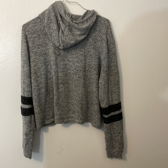 Love Charm Sport xl gray pull over hoodie - Picture 3 of 6